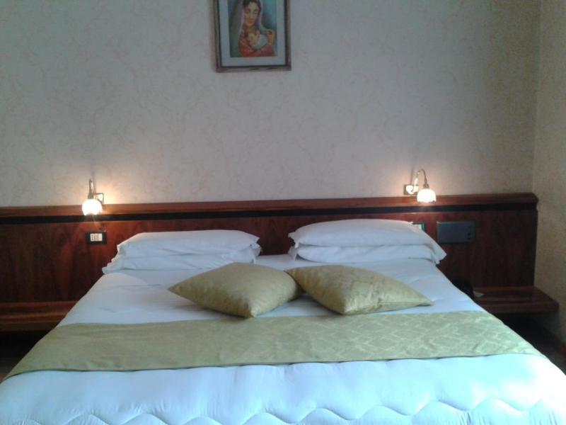 Hotel Villa Delle Ortensie Sant'Omobono Terme Luaran gambar