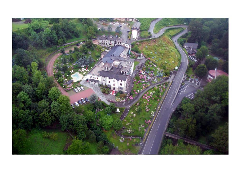 Hotel Villa Delle Ortensie Sant'Omobono Terme Luaran gambar