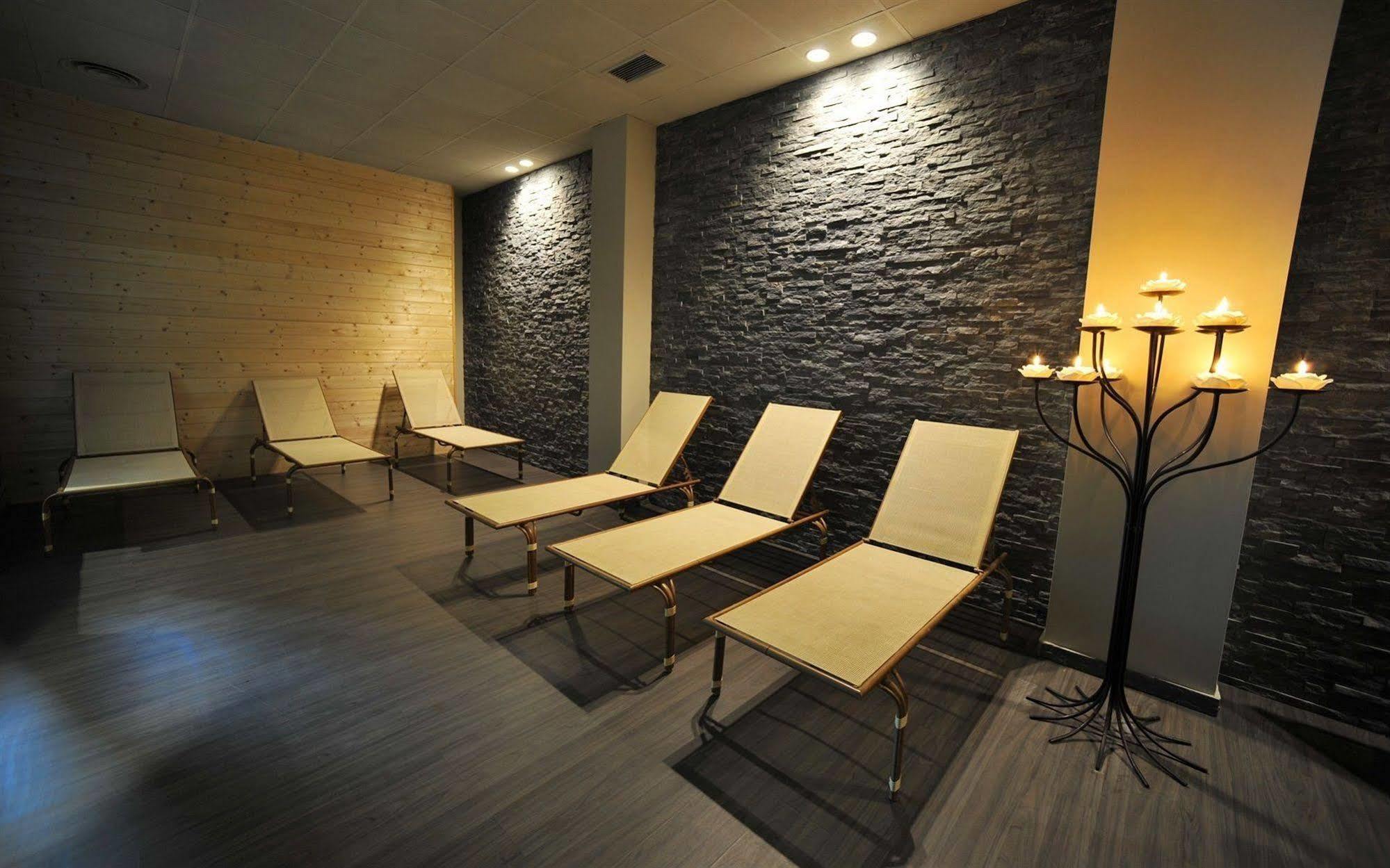 Hotel Villa Delle Ortensie Sant'Omobono Terme Luaran gambar