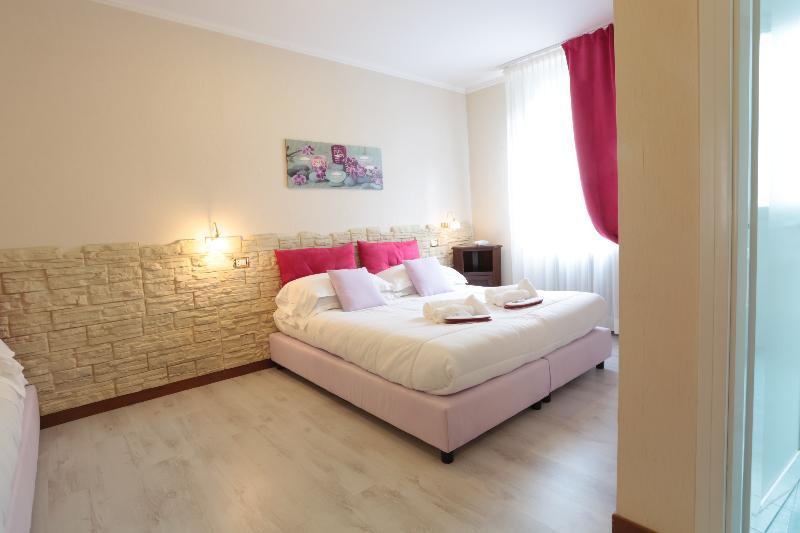 Hotel Villa Delle Ortensie Sant'Omobono Terme Luaran gambar